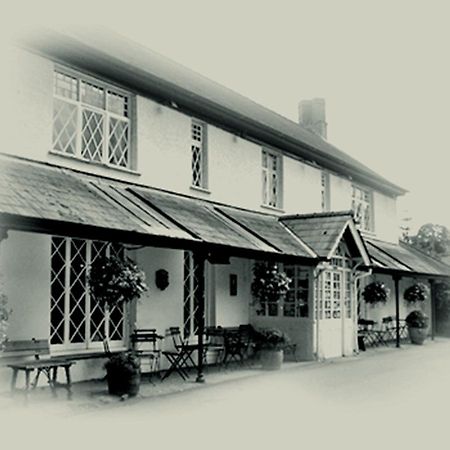 The Clytha Arms Ξενοδοχείο Abergavenny Εξωτερικό φωτογραφία